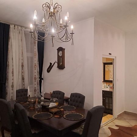 Sia'S Home Oradea Bagian luar foto